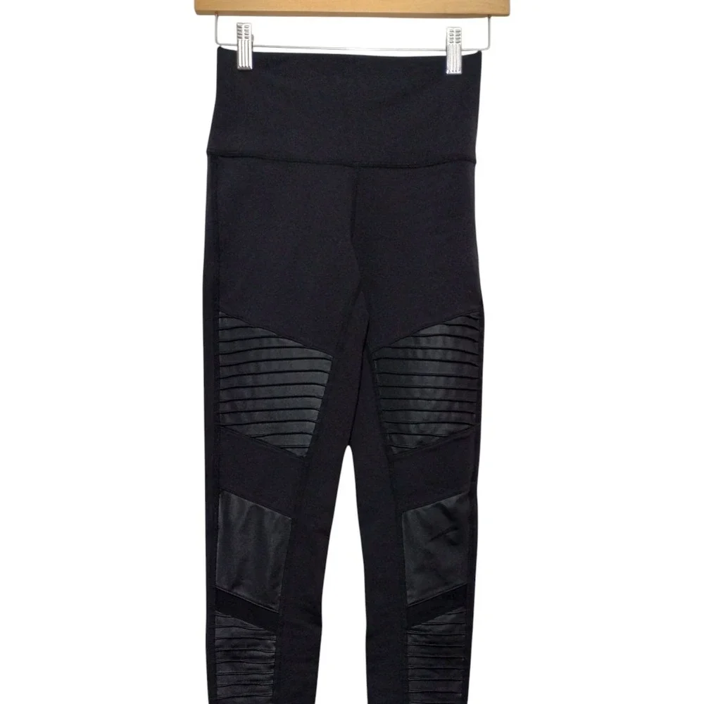 Alo Yoga 7/8 High-Waist‎ Moto Legging Women's S Black Athletic Gym Workout